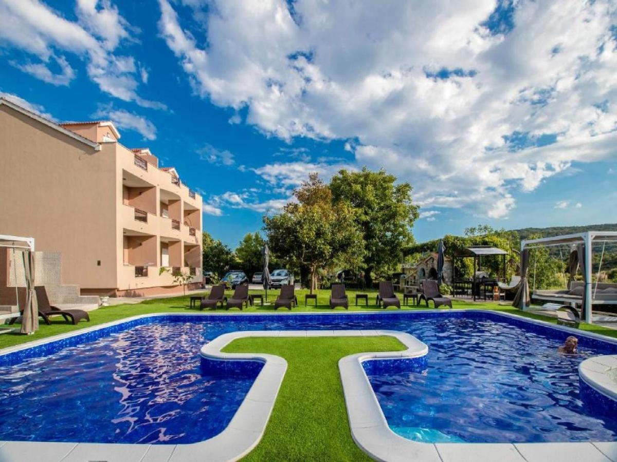 Apartments Villa Subic Кампор Экстерьер фото